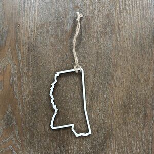 White Mississippi State Outline Ornament